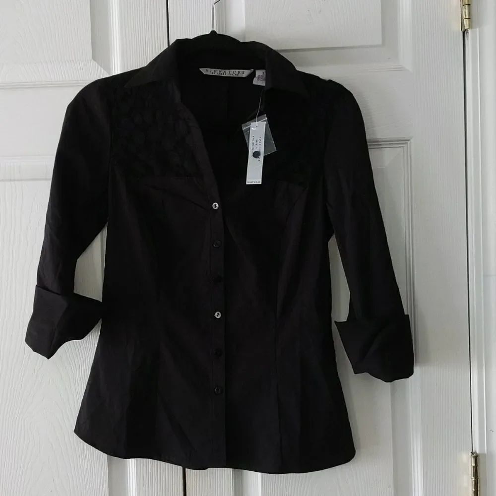 Signature by Larry Levine  black blouse Sz S NWT